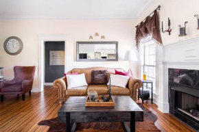Newly Renovated Smart House with Pool and Theater